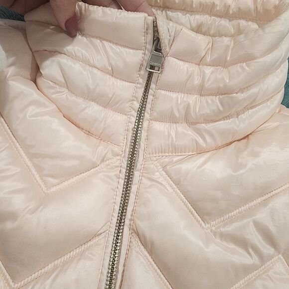 Clavin Klein Light Pink Quilted Vest with Zipper - Picture 5 of 9